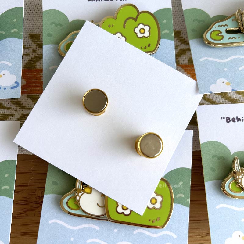 "Behind the Bushes" Sliding Enamel Pin