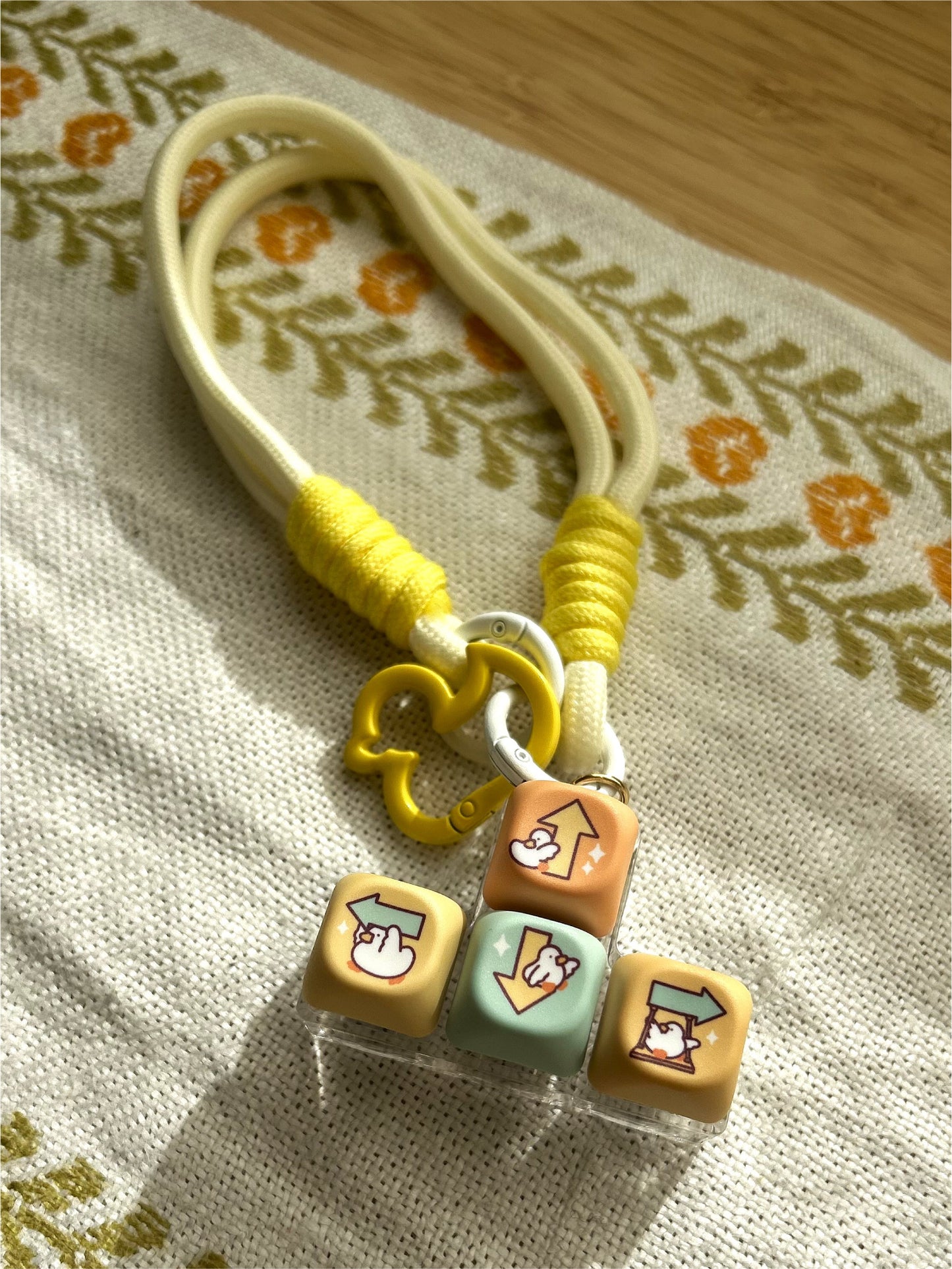 Showing The Way - 4 Buttons RGB Lights Clicky Keycap Keychain