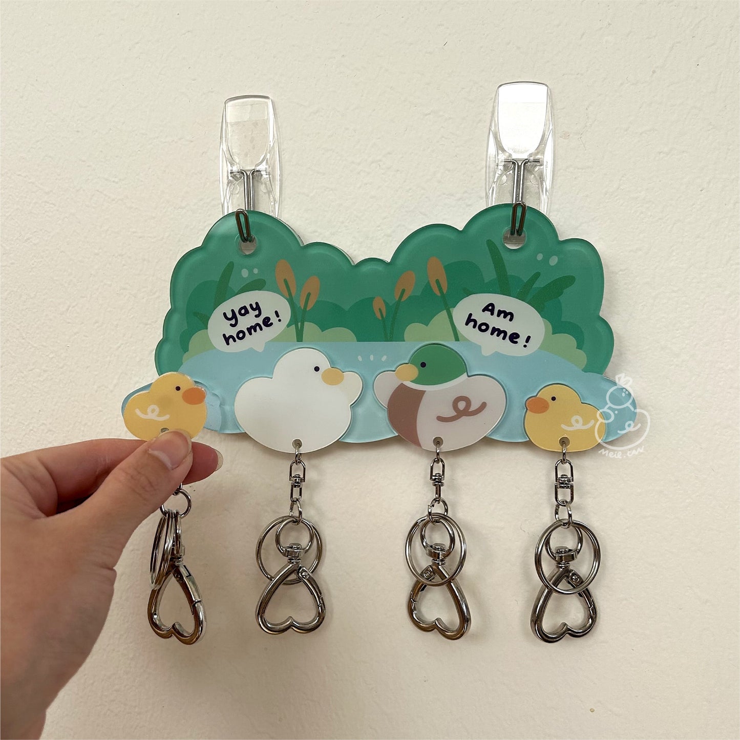 *UPGRADED* Magnetic Acrylic House Key Holder "The Ducks Family" - 4 Ducks (2 Ducks + 2 Ducklings)
