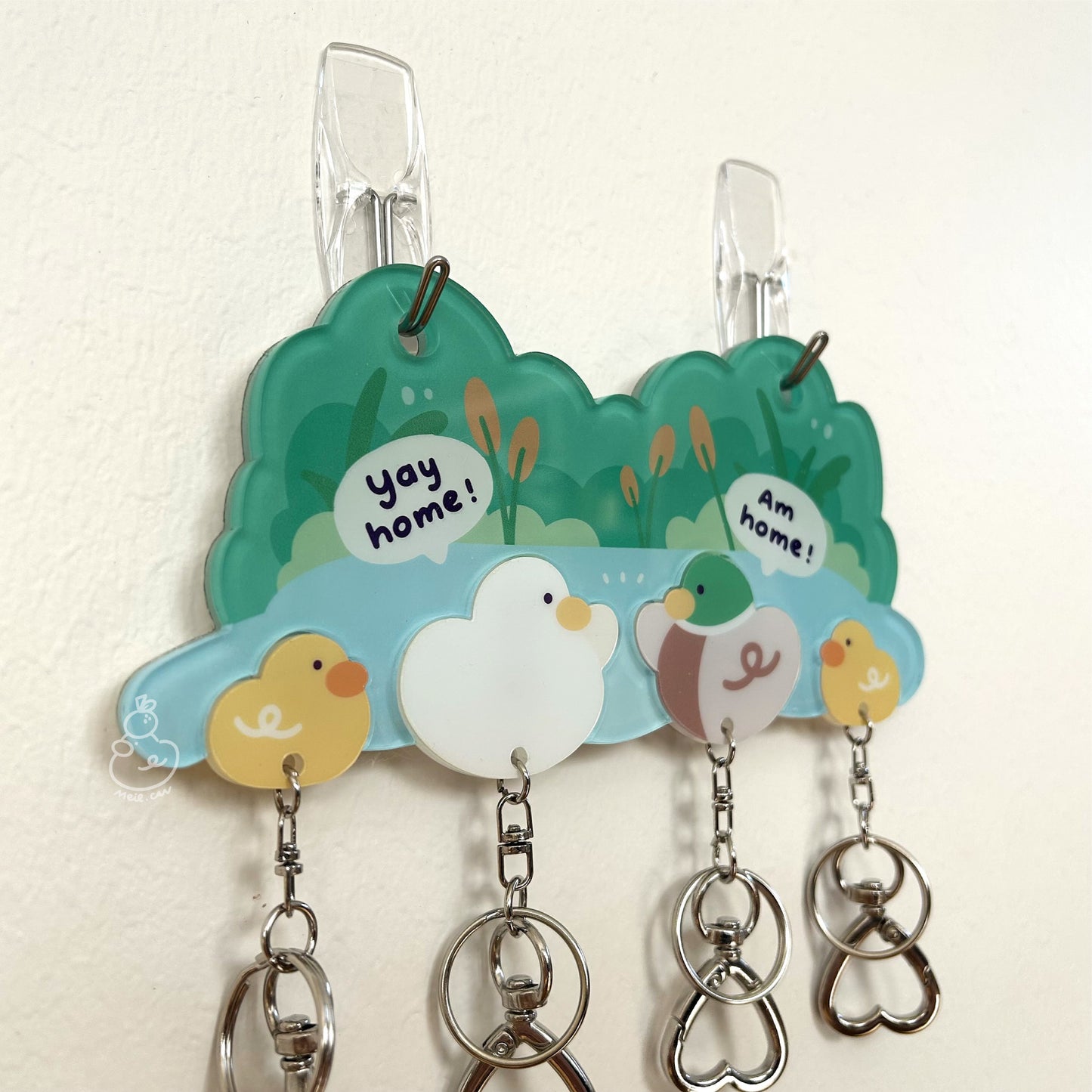 *UPGRADED* Magnetic Acrylic House Key Holder "The Ducks Family" - 4 Ducks (2 Ducks + 2 Ducklings)